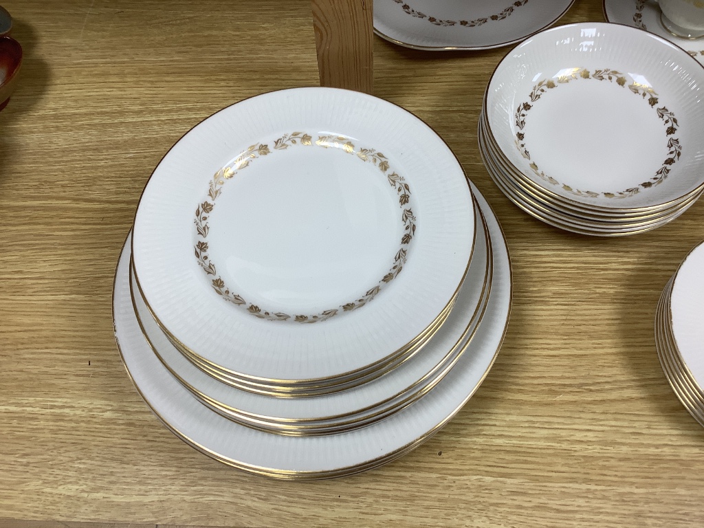 A Royal Doulton fairfax pattern service